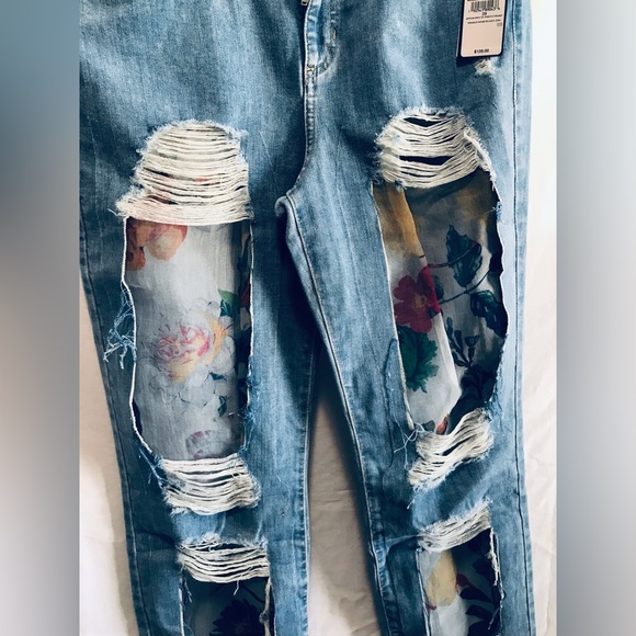 GUESS Jeans Relaxed-Fit - Picture 8 of 13